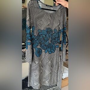 Sophyline dress size M/L